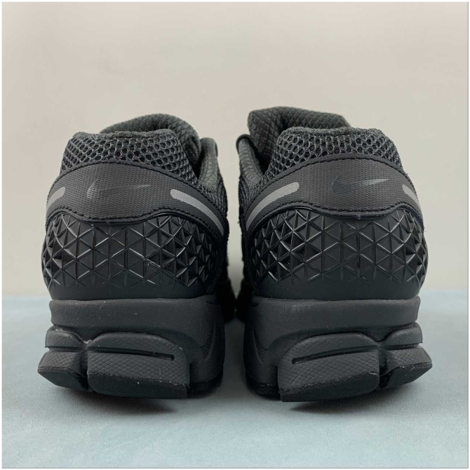 Nike Air Zoom Vomero Black