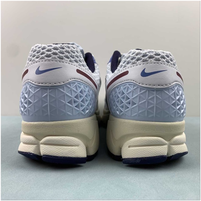 Nike Air Zoom Vomero Blue Tint